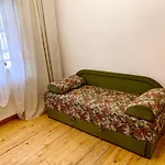 Satori Myhove